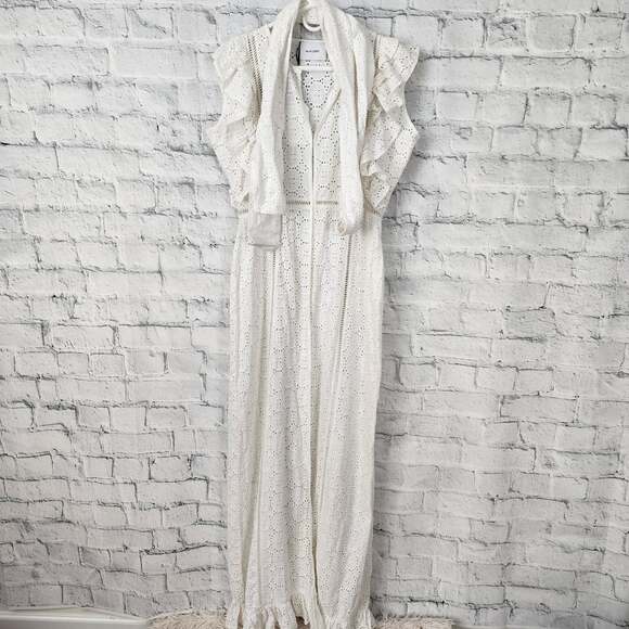 We are Leone eyelet sleeveless ruffle card Sz S/M belted white coverup kimono - Picture 1 of 7